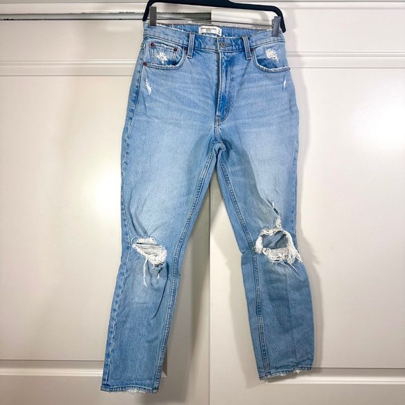 Abercrombie & Fitch Mom High Rise Distressed Ripped Knees Light Wash Jeans 27 - Picture 3 of 11
